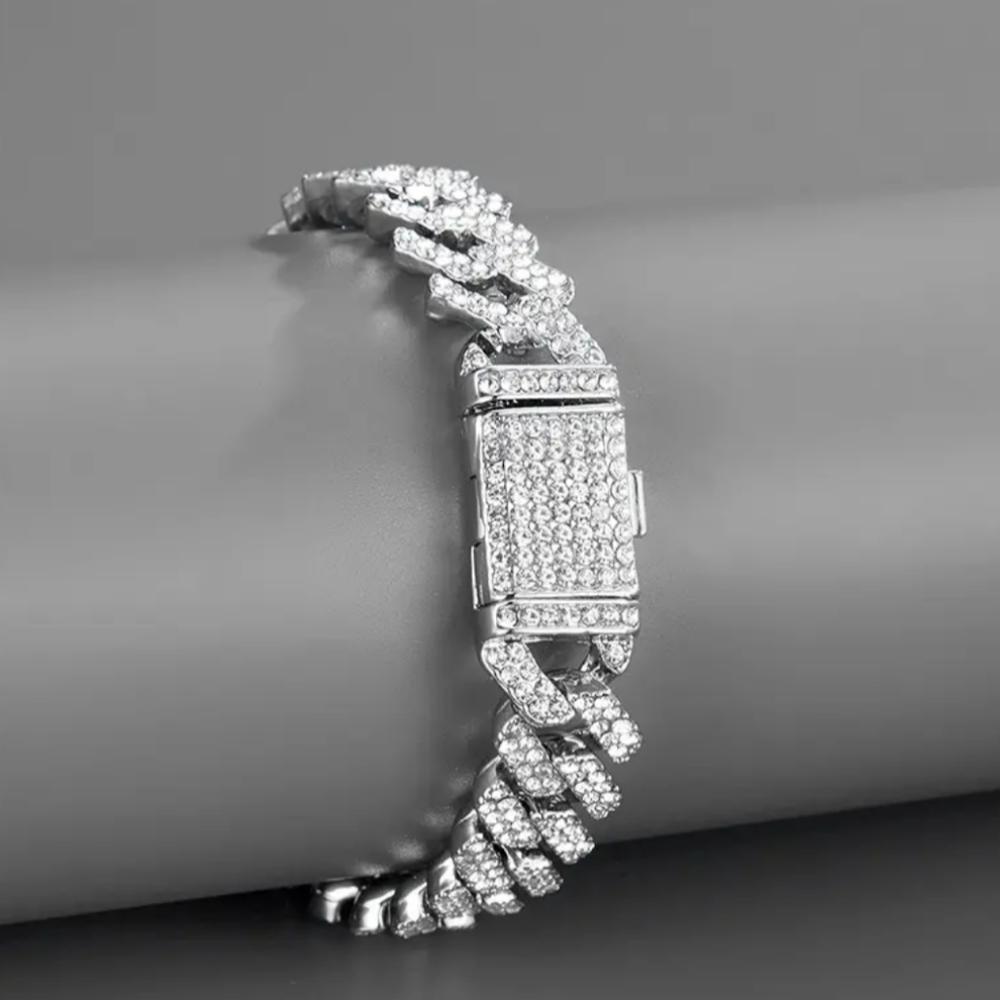 SOLD🆕Silver Rhinestone Bracelet - Picture 3 of 7